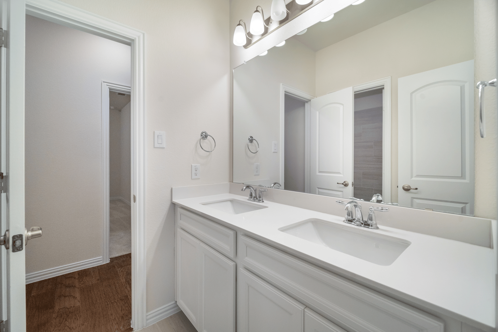 Teton Bathroom 2