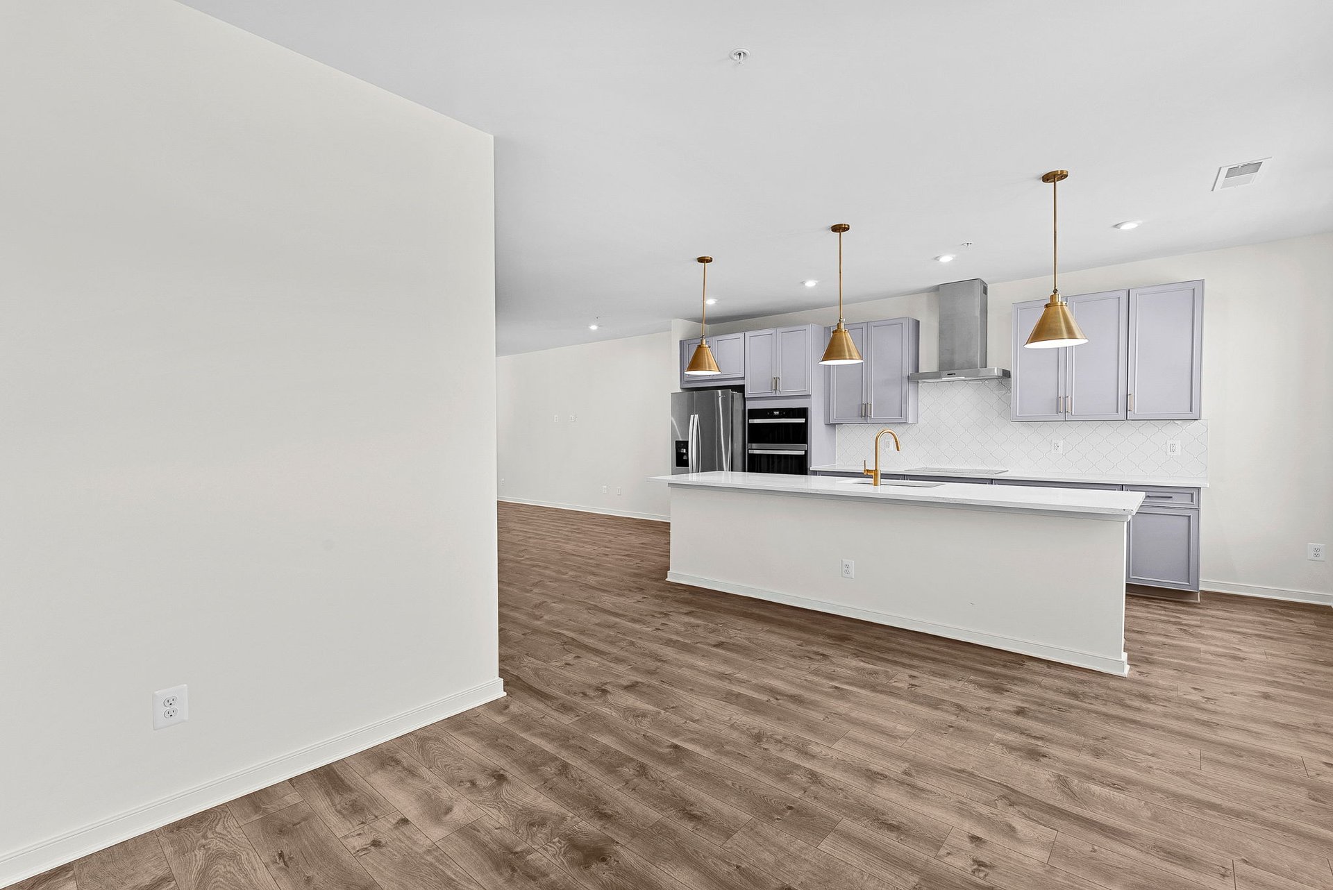 dining room with hardwood floors