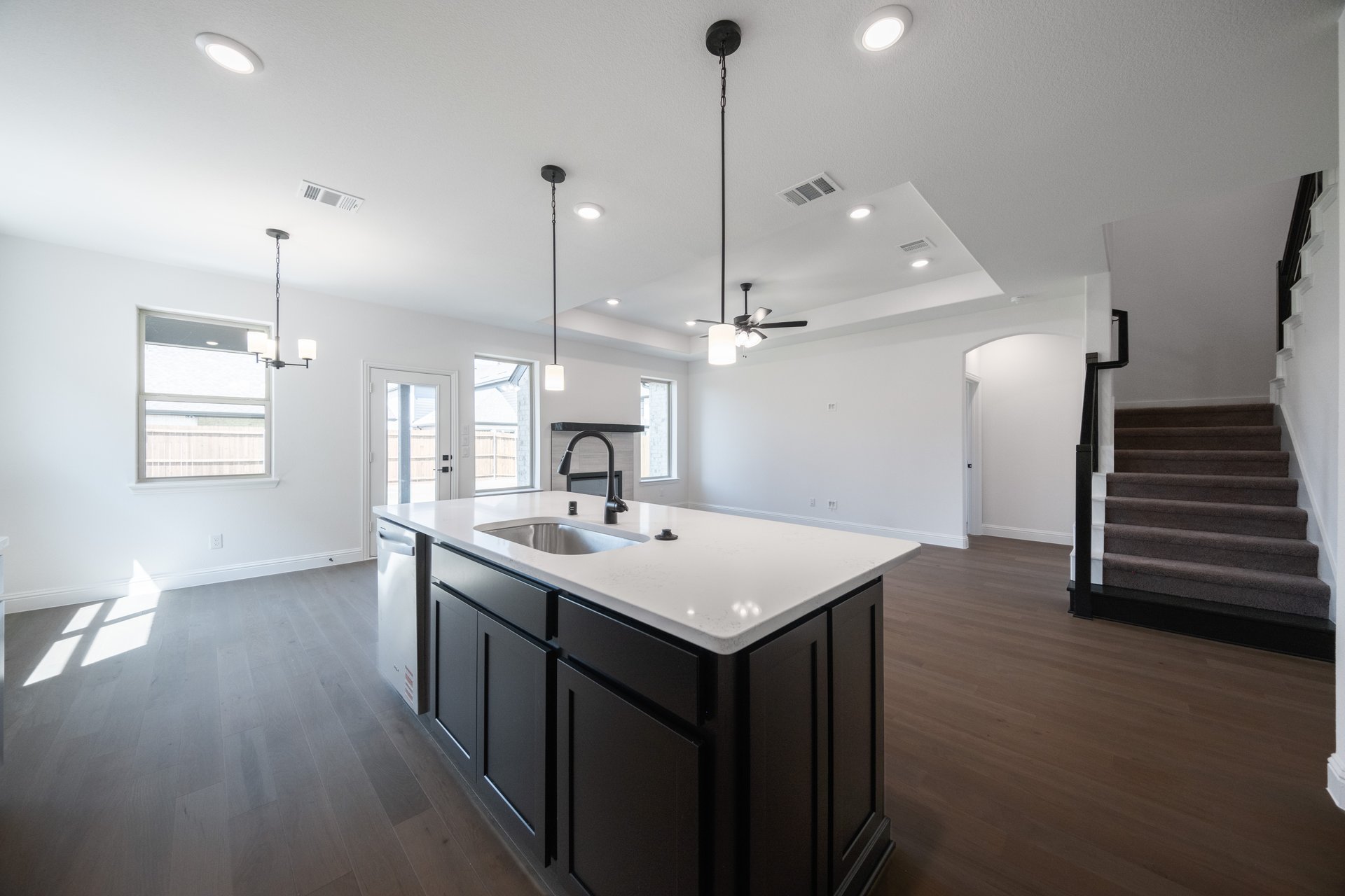 Kitchen-3.jpg