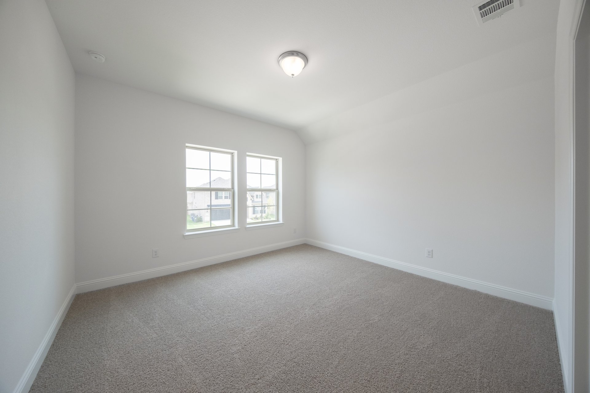 Bedroom 3.jpg