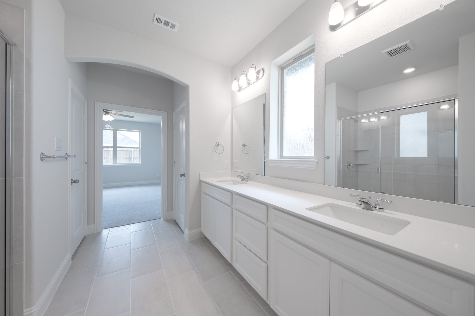 Primary Bathroom-2.jpg