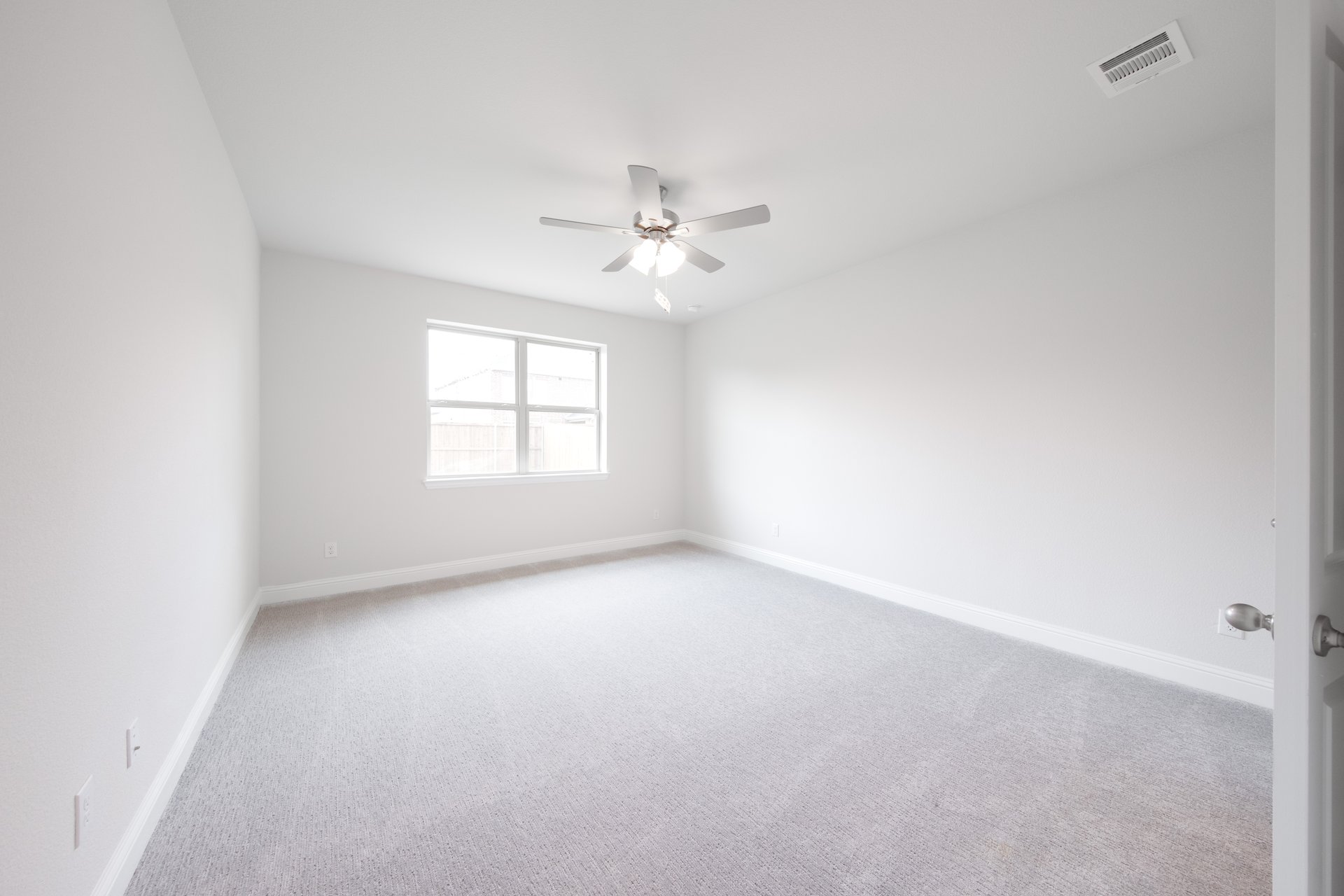 Primary Bedroom.jpg